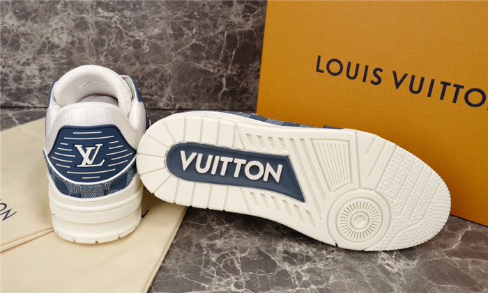 l1vv trainer