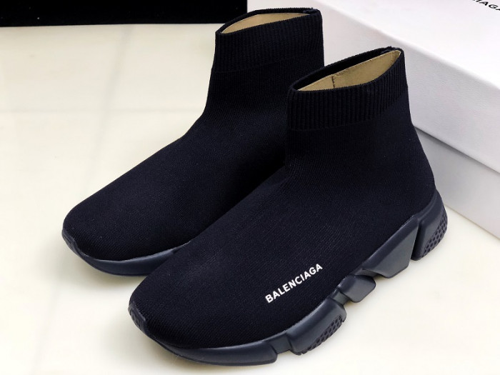 balen speed trainer sneakers all black 477280 w05g0 0088