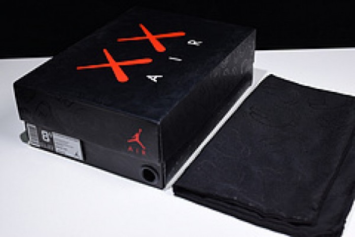 air jordan 4 retro kaws black 930155-001