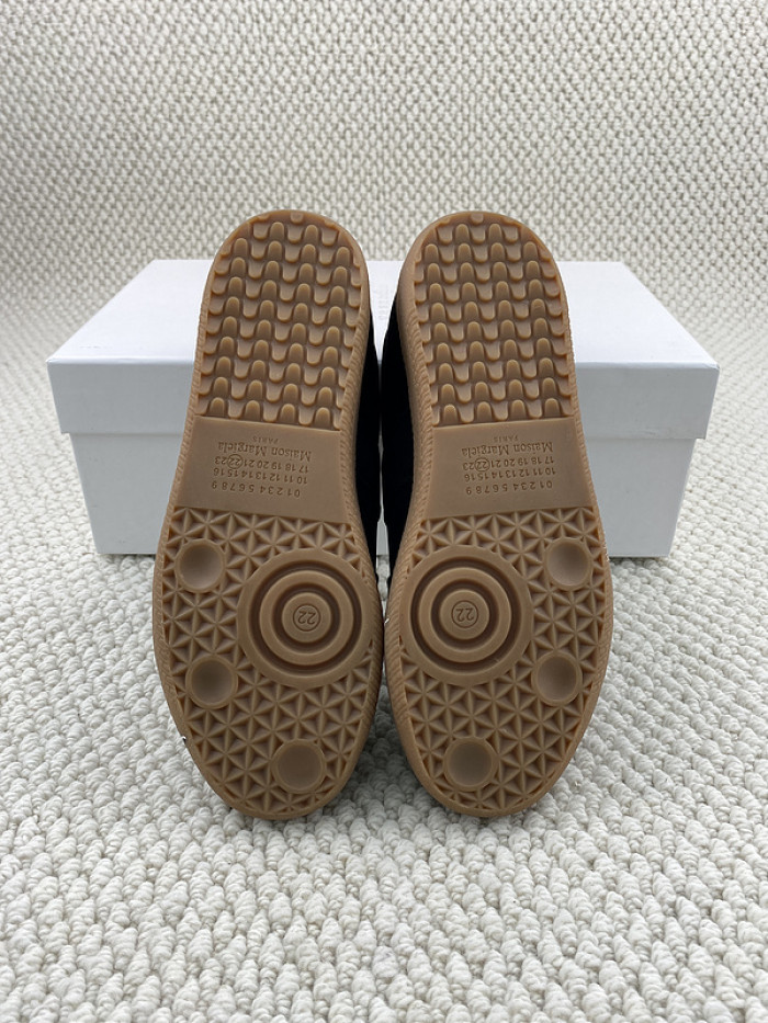 ma*s*n Ma*i*la shoes