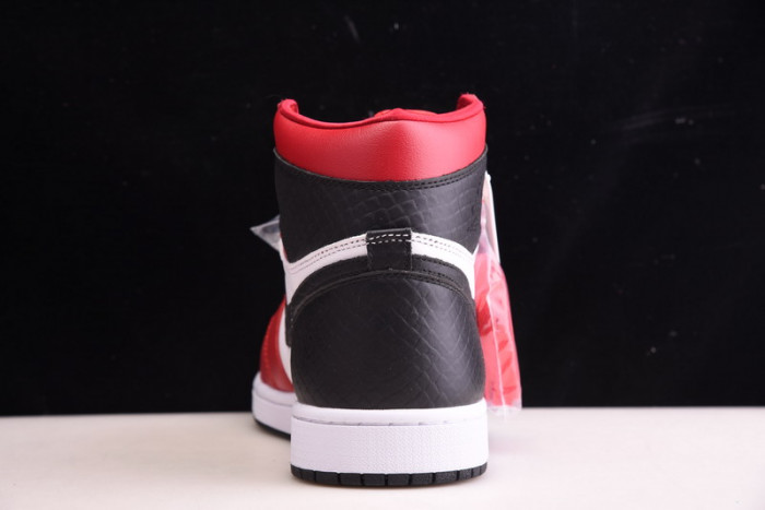 air jordan 1 retro high satin snake chicago cd0461-601