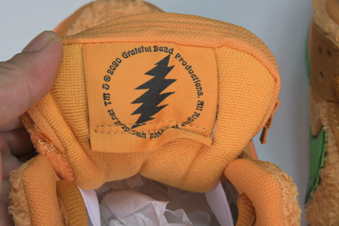 nike sb dunk low grateful dead "orange bear" cj5378-800