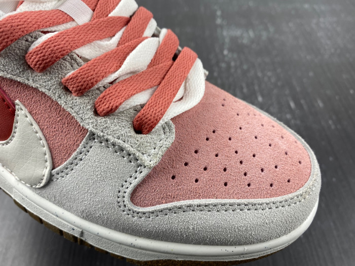nike dunk low se grey pink do9457-110
