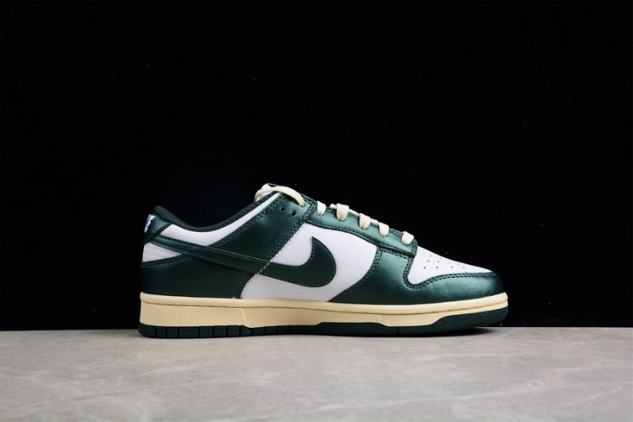 nike dunk low vintage green (w) dq8580-100