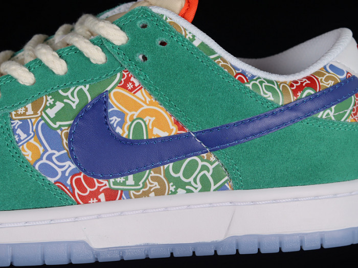 nike dunk low foam finger dz5184-300