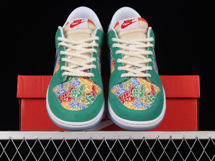 nike dunk low foam finger dz5184-300