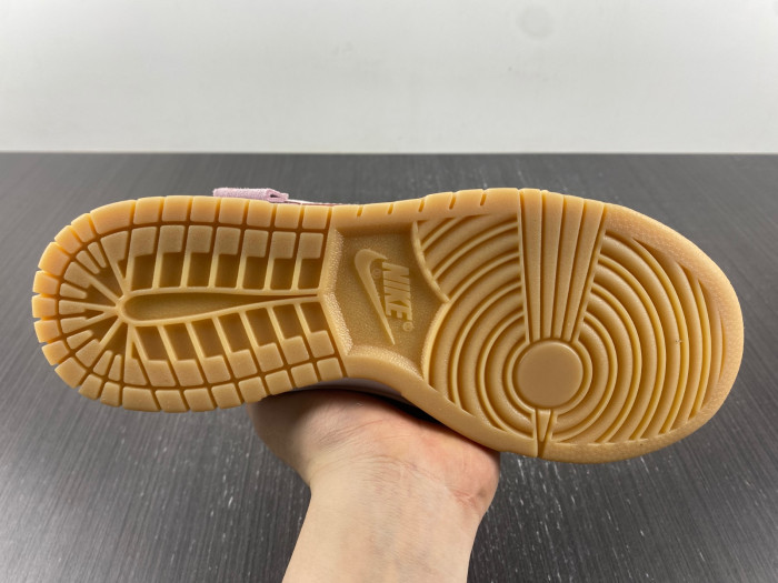 nike dunk low teddy bear dz5318-640