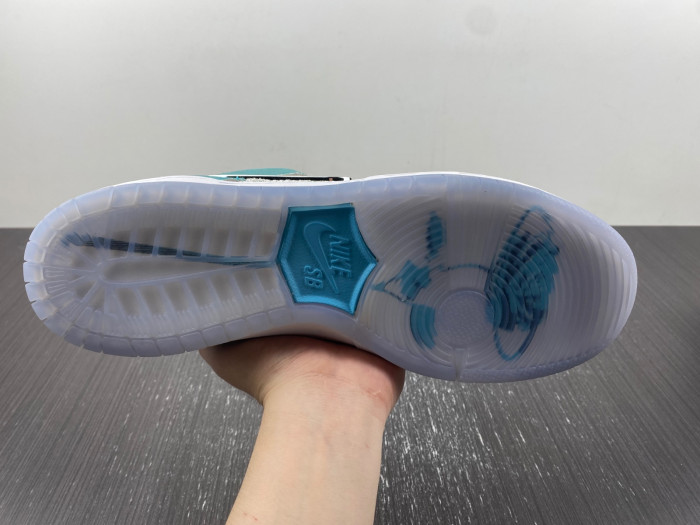 nike sb dunk low april skateboards fd2562-400