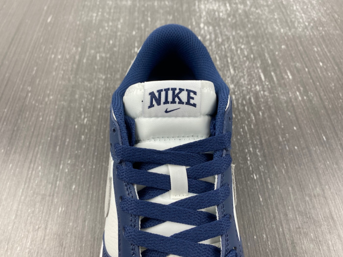 nike dunk low summit white midnight navy fd9749-400