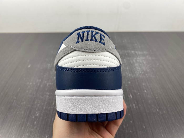 nike dunk low summit white midnight navy fd9749-400