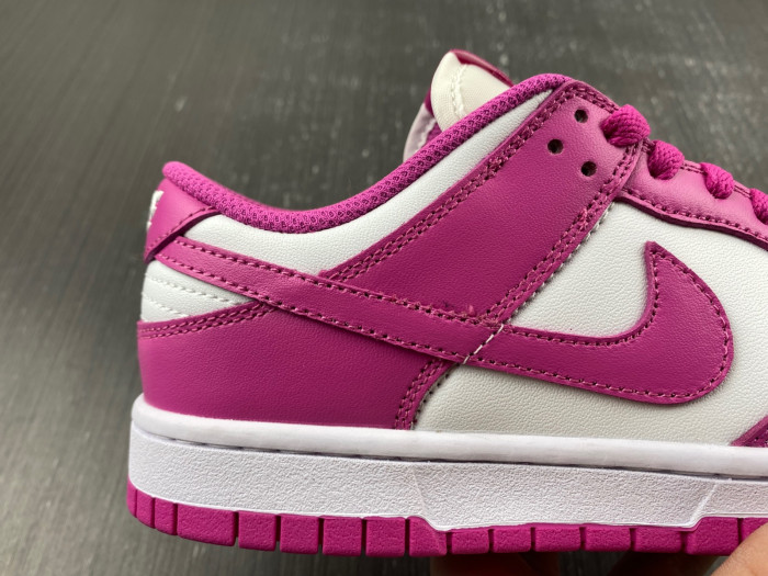 nike dunk low active fuchsia fj0704-100