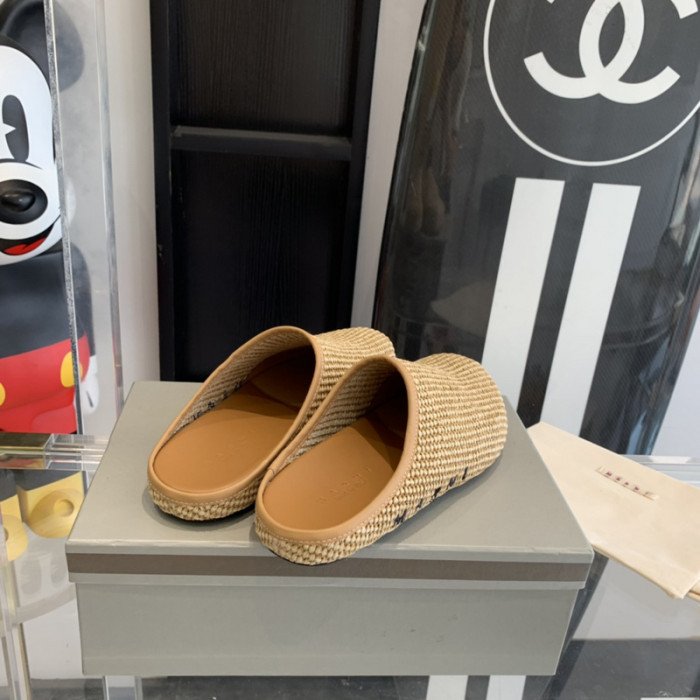 marni fussbett sabot loafers